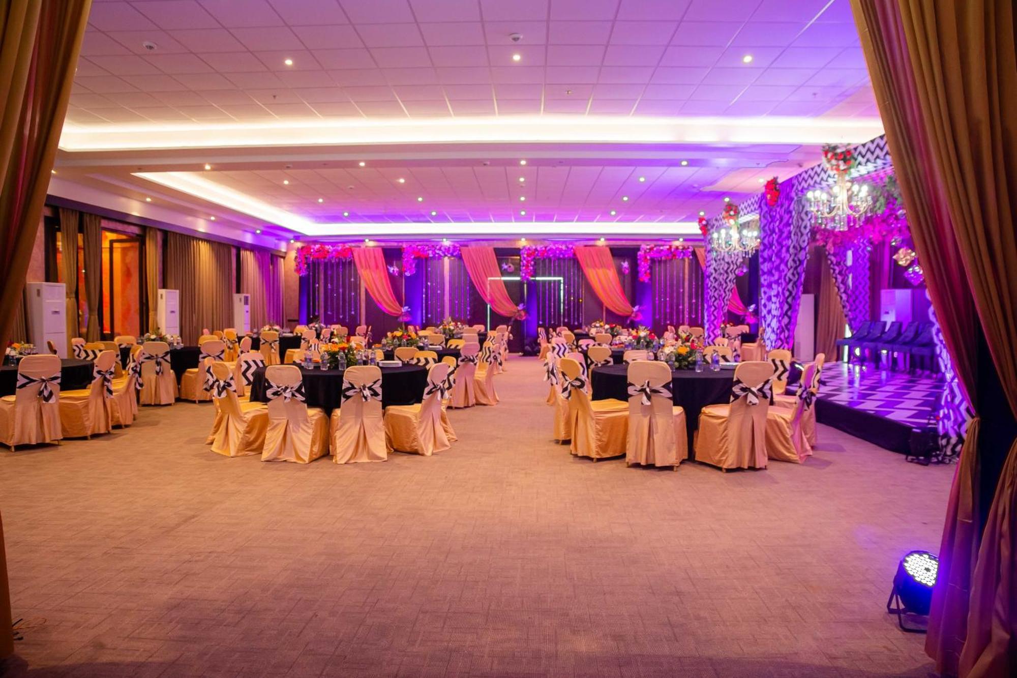 Bhairāhawā Tiger Palace By Soaltee מראה חיצוני תמונה